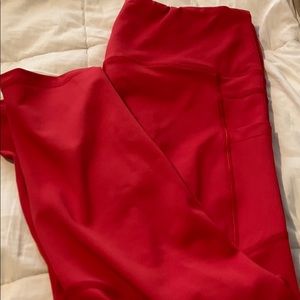 Zyia Light N Tight capris with pockets!